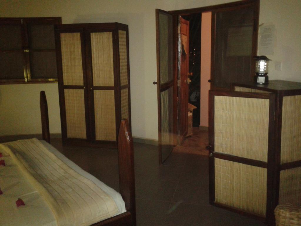 Mandinka Lodge Kololi Room photo